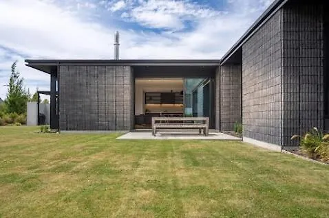 Stackbrae House With Mountain Views *